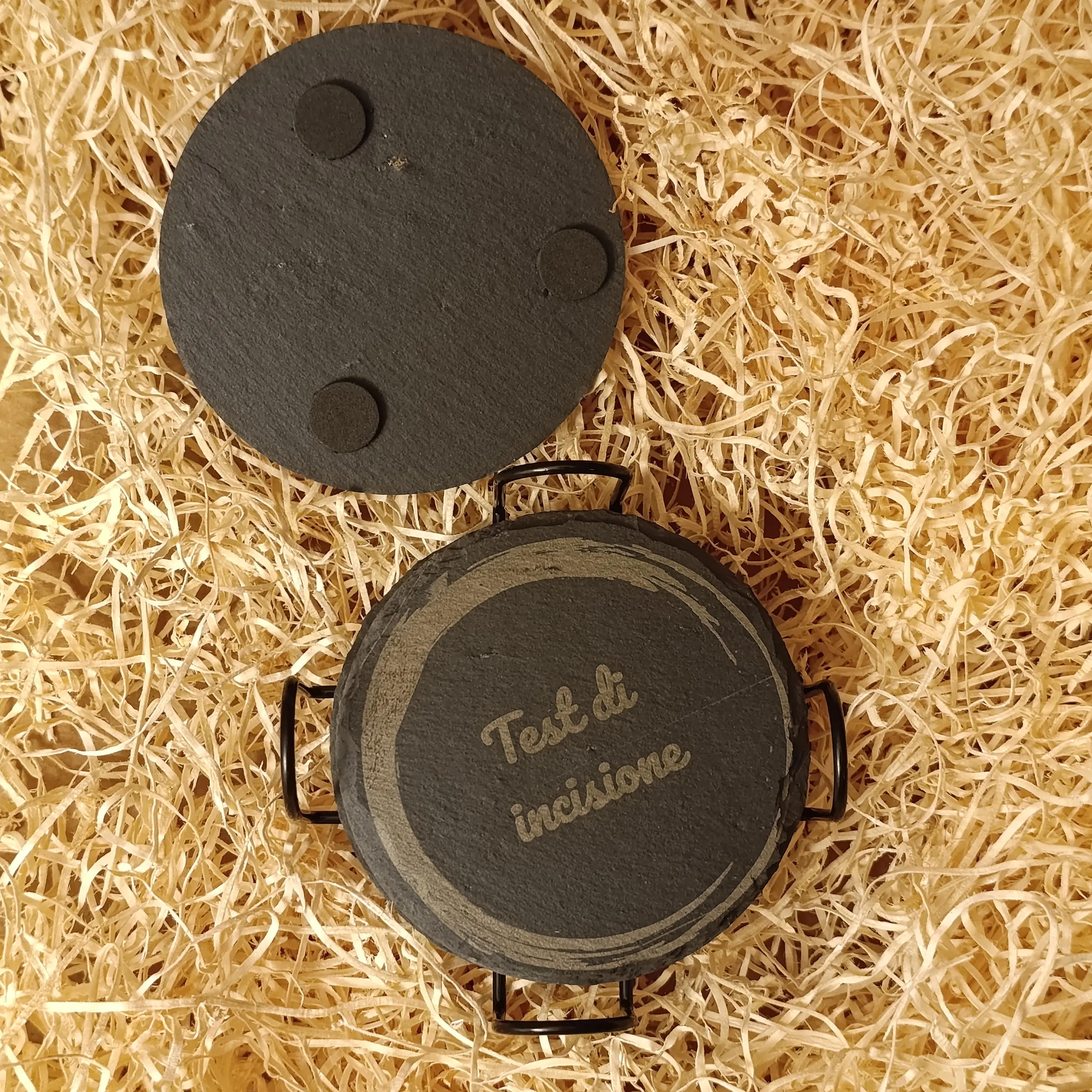 Set di 4 sottobicchieri in antracite personalizzabili + porta-sottobicchieri