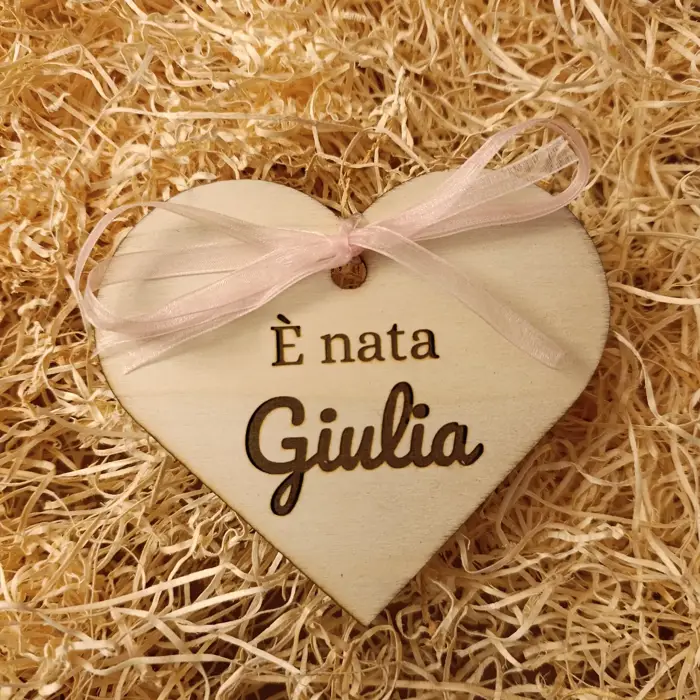 Acquista Cuore per nascita personalizzato in legno - prodotti artigianali in legno e candele