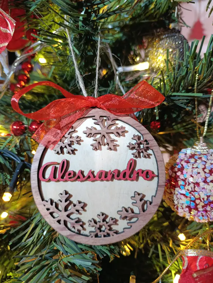 Pallina di Natale - nome e fiocchi di neve