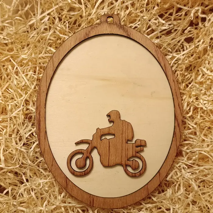 Targa Ovale in Legno "Biker" 2 Layer Personalizzata con Cordino