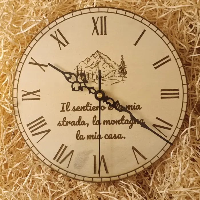 Acquista Orologio trekking - prodotti artigianali in legno e candele