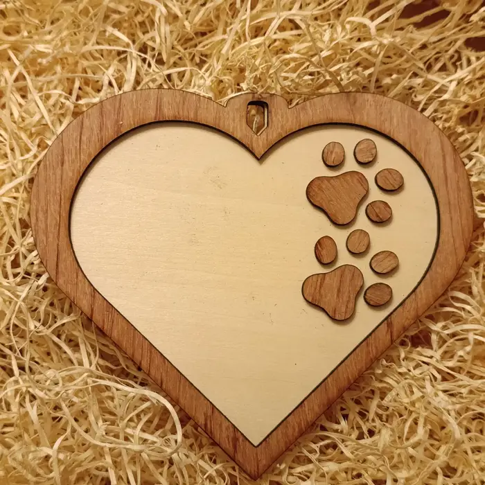Targa a Cuore in Legno "Zampette" 2 Layer con Incisione Personalizzata