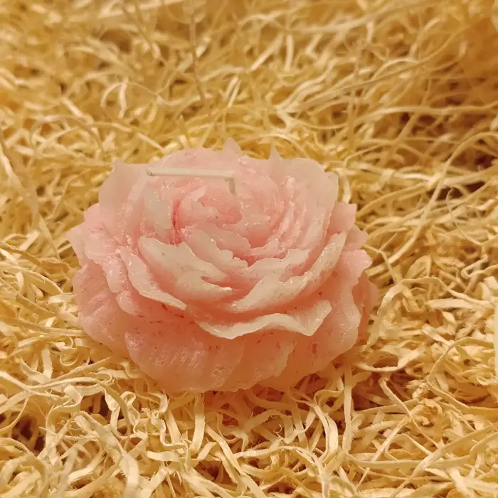 Candela Artigianale a forma di Rosa - Vari Colori Disponibili