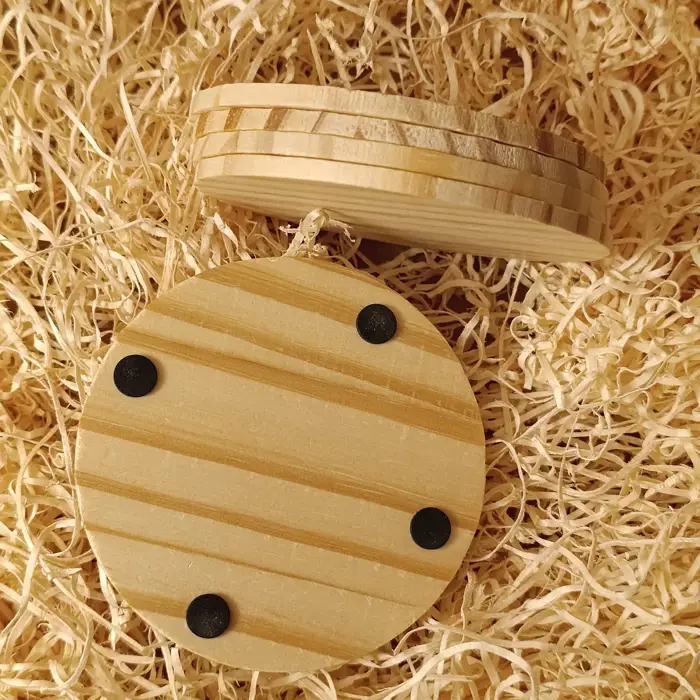 Set di 5 Sottobicchieri in Legno Naturale con Incisione Personalizzata